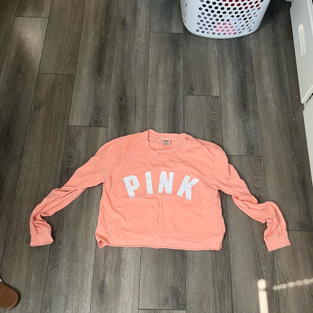 PINK cropped long sleeve t-shirt